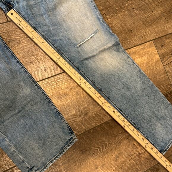 Lucky Brand Men's 410 Athletic Fit Slim Straight Jean Medium Wash Size 34x32 - Picture 4 of 9